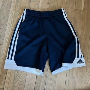 ADIDAS 3-STRIPE ATHLETIC SHORTS. NAVY/WHITE. Size S (8).